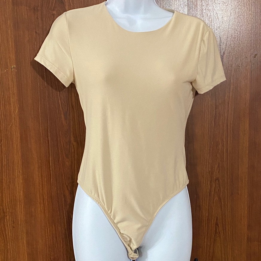 Olive + Oak Beige Short Sleeve Bodysuit Small